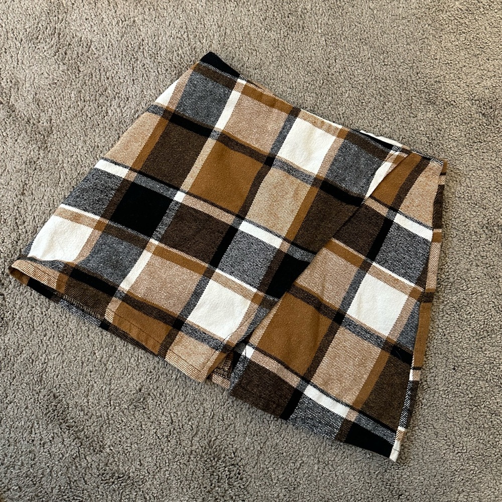 plaid skirt size M